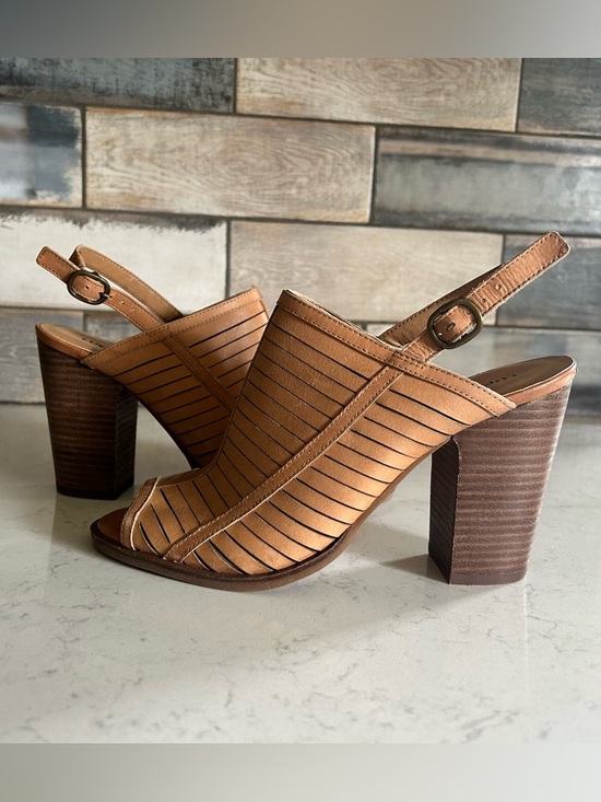 Lucky Brand Shoes - Lucky Brand Lialor Slingback Leather Open Toe Sandals 9/39